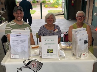 Master Gardener Volunteers ready to answer questions.